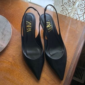 Zara — Black Kitten Heels